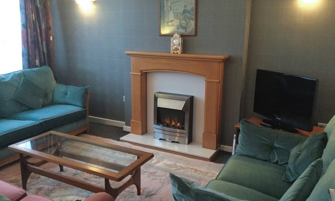 Houghton le Spring Cottage | 2 bedroom accommodation in Shiney Row, near Houghton-le-Spring