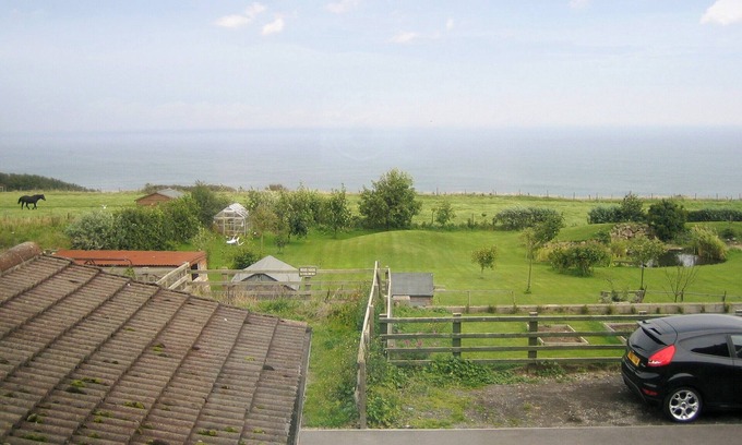 Hinderwell Cottage | 2 bedroom accommodation in Port Mulgrave, near Whitby