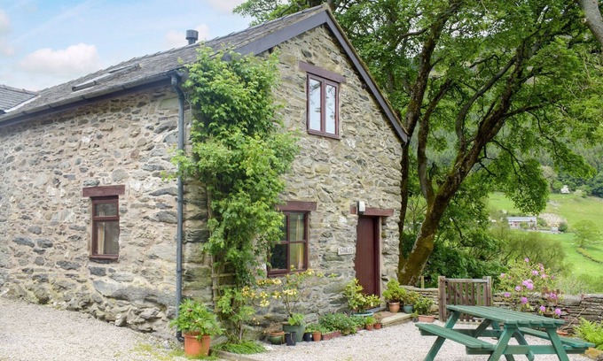 Pennant Melangell Cottage | 2 bedroom accommodation in Llangynog, near Welshpool