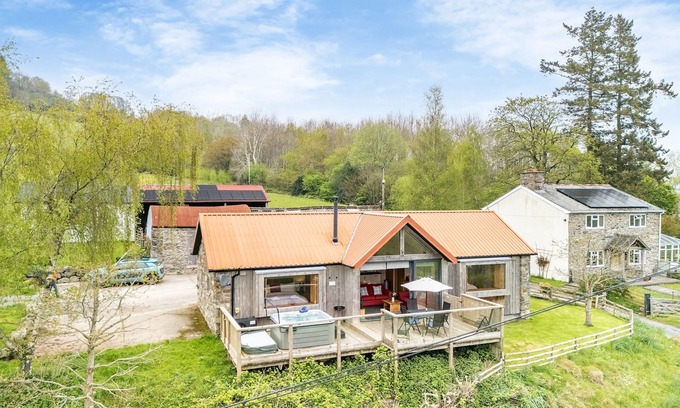 Pennant Melangell Cottage | 2 bedroom accommodation in Penybontfawr, near Oswestry