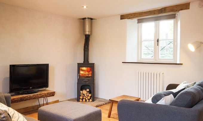 Flaxley Cottage | 2 bedroom accommodation in Elton, Newnham-on-Severn
