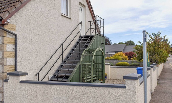 Cromarty Firth Cottage | 2 bedroom accommodation in Alness, near Invergordon