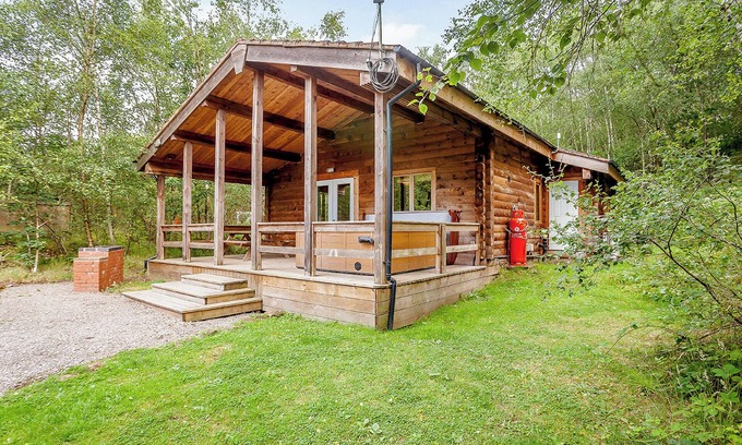 Freehay Ski Chalet | 2 bedroom accommodation in Freehay, Cheadle