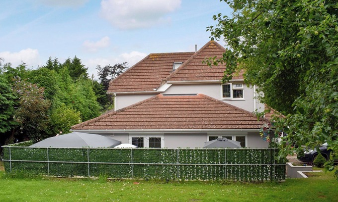 Clyst St Mary House | 2 bedroom accommodation in Topsham, near Exeter