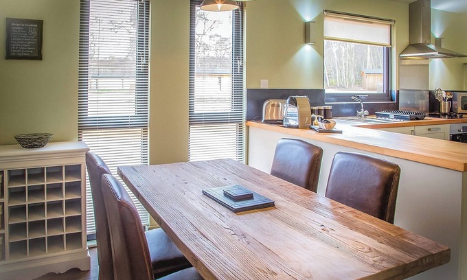 Dukeries Mill Ski Chalet | 2 bedroom accommodation in Perlethorpe, Newark-on-Trent