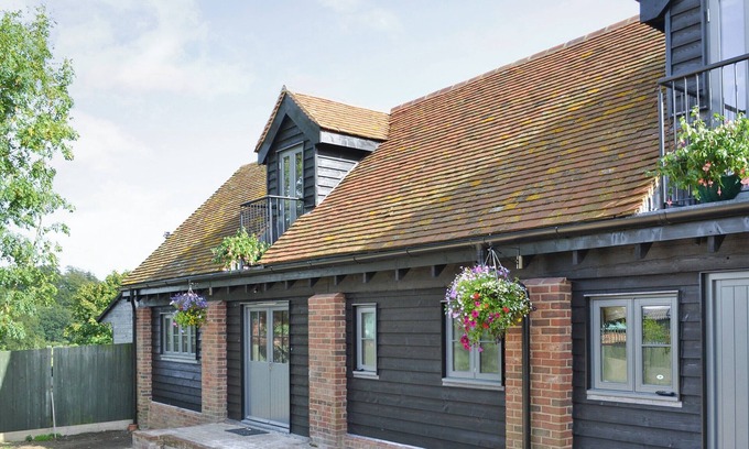 Five Oak Green Cottage | 2 bedroom accommodation in Pembury, near Tunbridge Wells