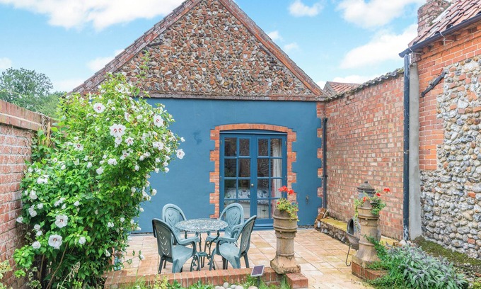 Great Snoring Cottage | 2 bedroom accommodation in Great Snoring