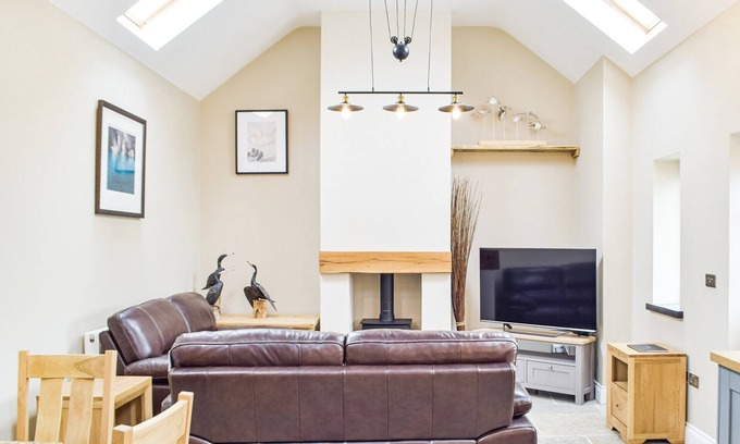 Haverfordwest Cottage | 2 bedroom accommodation in Hayscastle, near Newgale