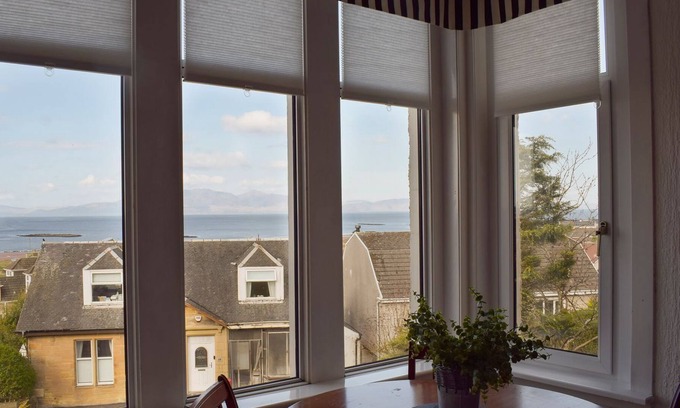Seamill Cottage | 2 bedroom accommodation in Seamill, near West Kilbride