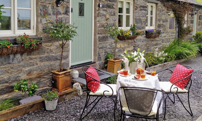 Betws-Y-Coed Cottage | 2 bedroom accommodation in Ysbyty Ifan, near Betws-y-Coed