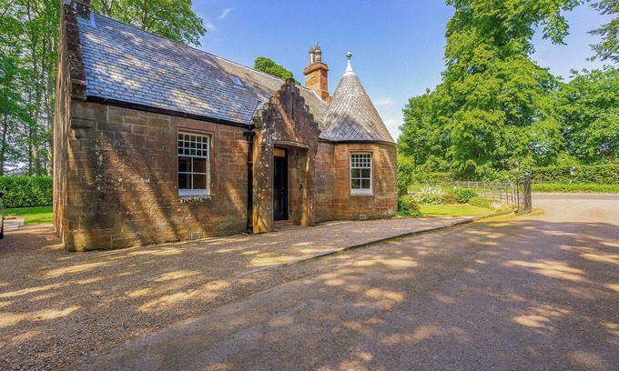 Murthly Cottage | 2 bedroom accommodation in Blairgowrie