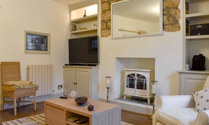 Castle Cary Cottage | 2 bedroom accommodation in Castle Cary