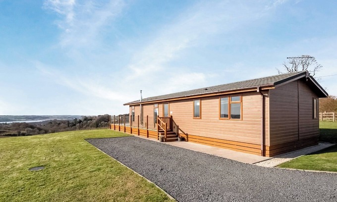 Lochwinnoch Cottage | 2 bedroom accommodation in Lochwinnoch