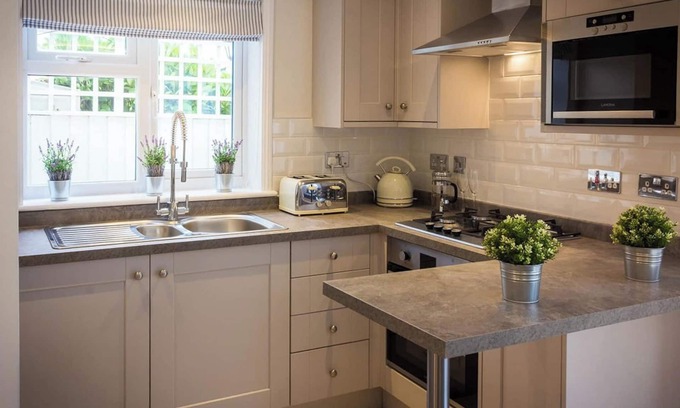 Freshwater Cottage | 2 bedroom accommodation in Freshwater, Colwell Bay