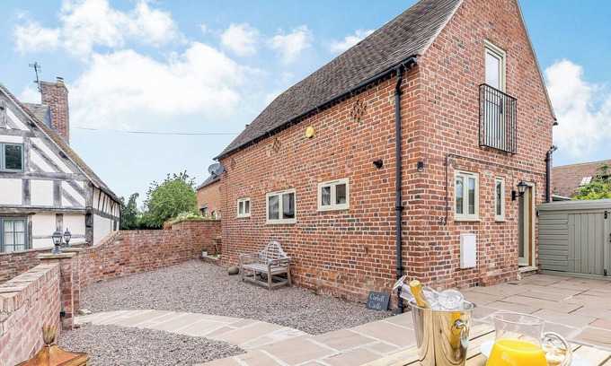 Pontesbury Cottage | 2 bedroom accommodation in Arscott, near Shrewsbury