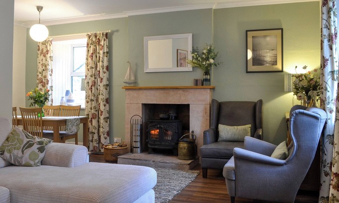 Sandyhills Cottage | 2 bedroom accommodation in Sandyhills