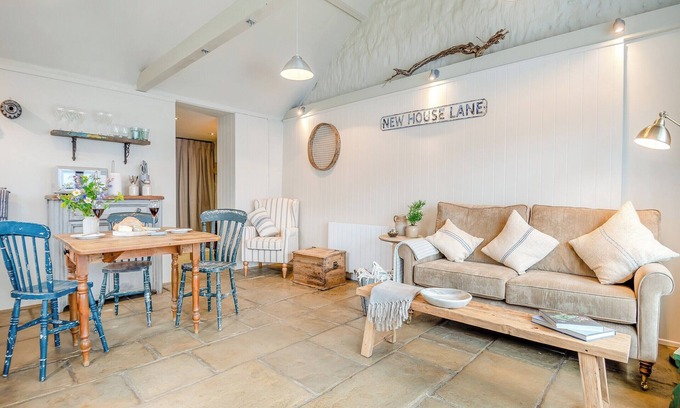 Little Walsingham Cottage | 2 bedroom accommodation in Walsingham, Wells-next-the-Sea