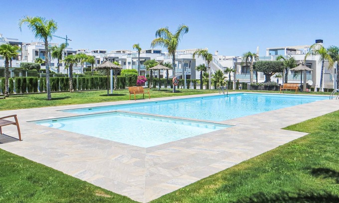 Los Altos Apartment | 2 bedroom accommodation in Torrevieja