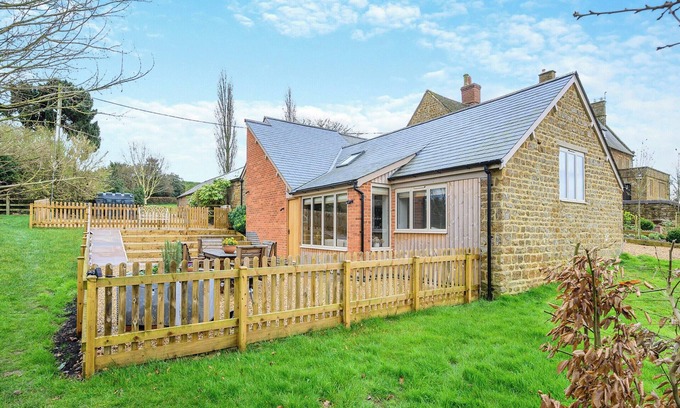 Culworth Cottage | 2 bedroom accommodation in Appletree