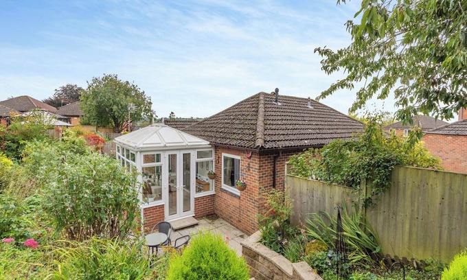 Ashbourne Cottage | 2 bedroom accommodation in Ashbourne