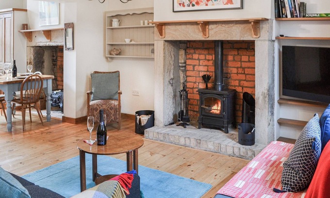 Crawcrook Cottage | 2 bedroom accommodation in Ryton, near Wylam, Newcastle