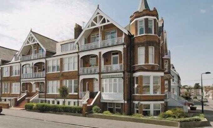 Felixstowe Cottage | 2 bedroom accommodation in Felixstowe