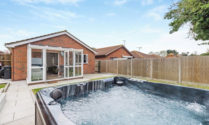 Herne Bay Cottage | 2 bedroom accommodation in Herne Bay