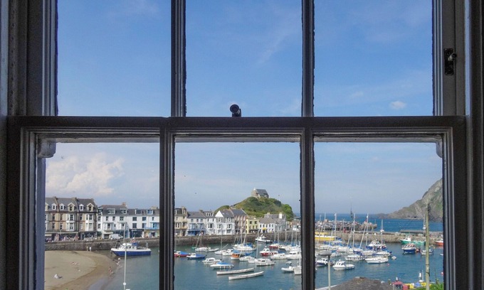 Hele Cottage | 2 bedroom accommodation in Ilfracombe