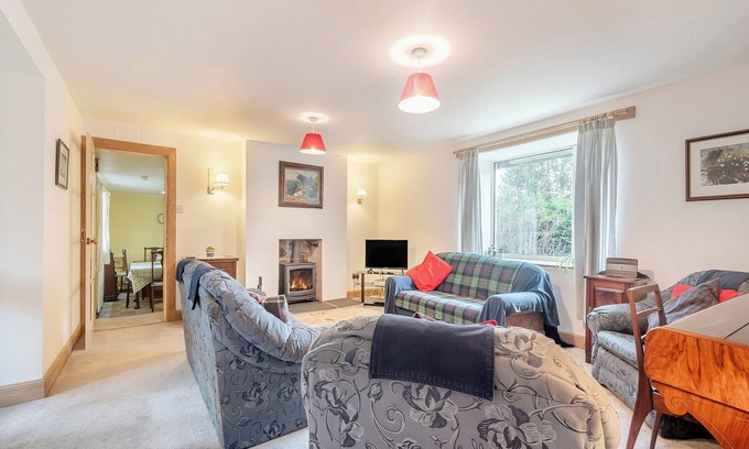 Minard Cottage | 2 bedroom accommodation in Minard, near Inveraray