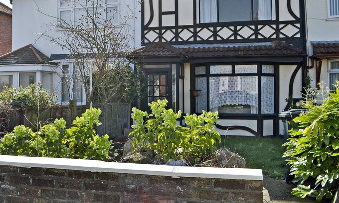Ainsdale Cottage | 2 bedroom accommodation in Ainsdale, near Southport