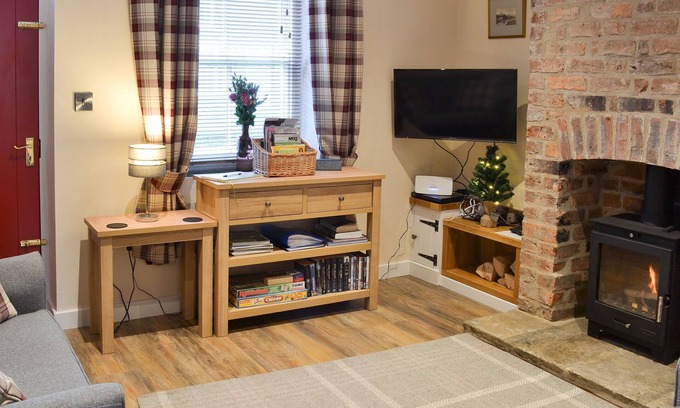 Pickering Cottage | 2 bedroom accommodation in Pickering