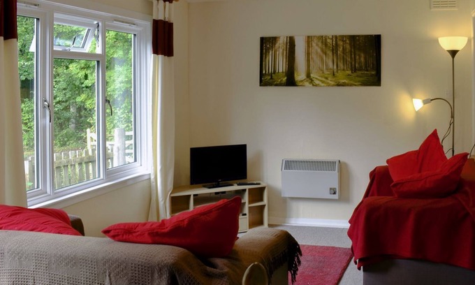Scaniport Cottage | 2 bedroom accommodation in Kirkhill, near Beauly