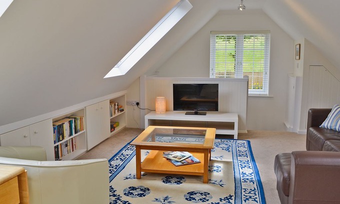 Kings Worthy House | 2 bedroom accommodation in Kings Worthy, near Winchester