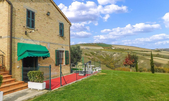 Cossignano House | 2 bedroom accommodation in Cossignano