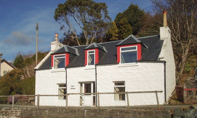 Achachork Cottage | 2 bedroom accommodation in Portree, Isle of Skye