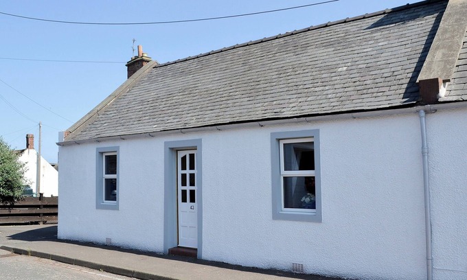 Auchmithie Cottage | 2 bedroom accommodation in Auchmithie, near Arbroath