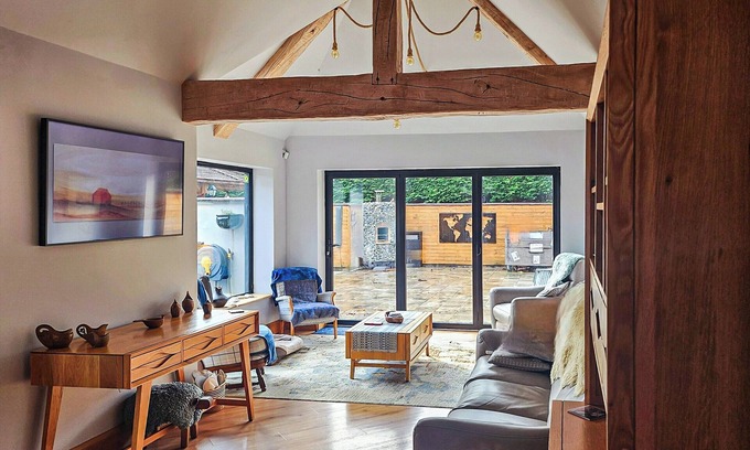 Sutton Maddock Cottage | 2 bedroom accommodation in Beckbury
