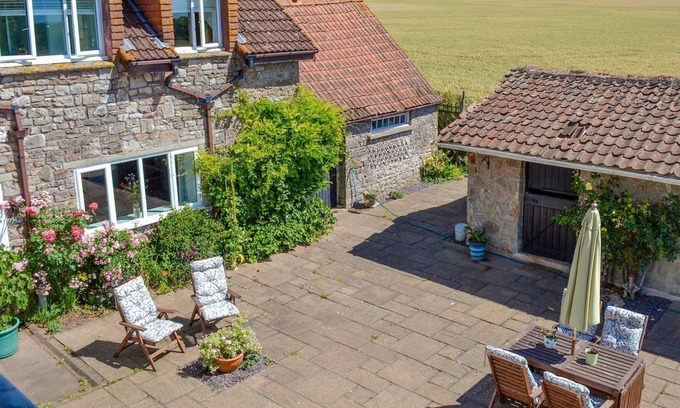 St. Brides Netherwent Cottage | 2 bedroom accommodation in Chepstow