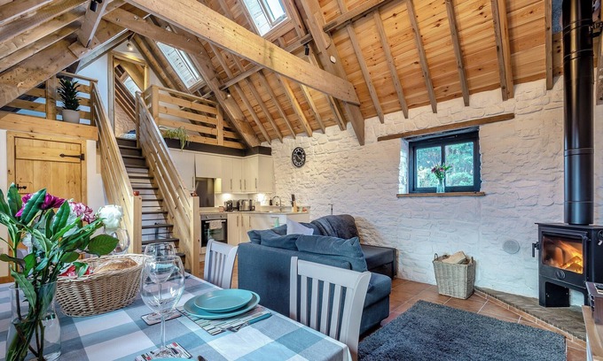 Clevedon Cottage | 2 bedroom accommodation in Clevedon