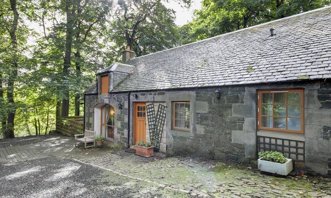 Newbridge Cottage | 2 bedroom accommodation in Ratho, near Edinburgh