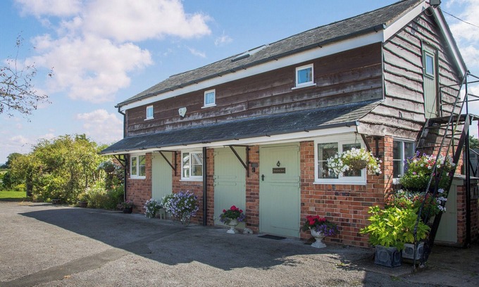 Ellesmere Cottage | 2 bedroom accommodation in Ellesmere
