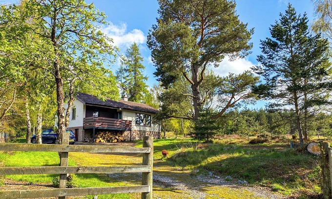Kingussie Cottage | 2 bedroom accommodation in Inveruglas, near Kingussie