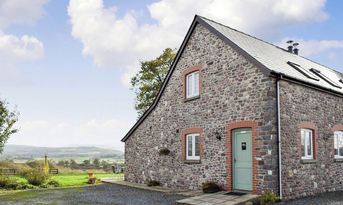 Manordeilo Cottage | 2 bedroom accommodation in Manordeilo, near Llandeilo