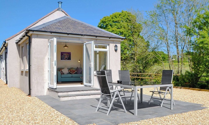 Boreland Cottage | 2 bedroom accommodation in Boreland, near Lockerbie