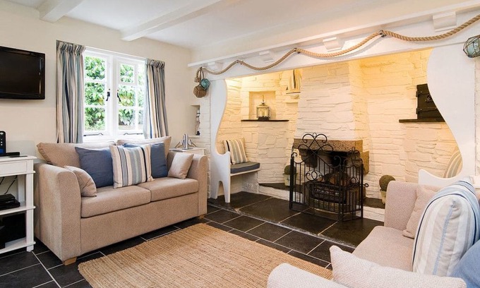 Polperro Cabin | 2 bedroom accommodation in Polperro
