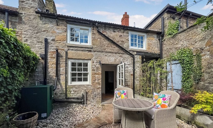 Richmond Cottage | 2 bedroom accommodation in Gilling West, near Richmond