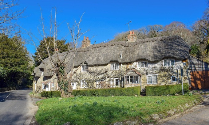 Shorwell Cottage | 2 bedroom accommodation in Shorwell