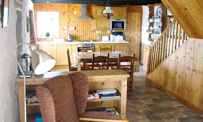 Waternish Cottage | 2 bedroom accommodation in Boreraig, near Dunvegan