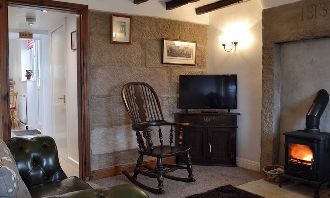 Youlgreave Cottage | 2 bedroom accommodation in Youlgreave, near Bakewell