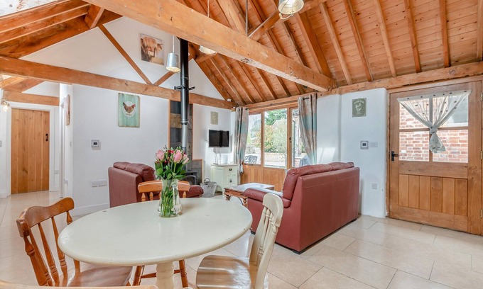 Blaisdon Cottage | 2 bedroom accommodation in Arlingham, near Frampton-on-Severn